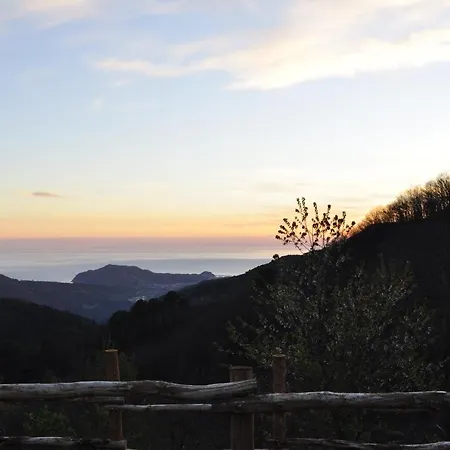 Appartamento In Agriturismo Con Vista Mare * Castiglione Chiavarese